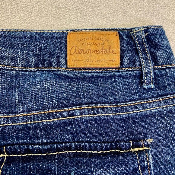 Aeropostale Capri Bayla Skinny Jeans Distressed Button Pocket Womens Size 9/10 - Picture 4 of 6